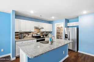 910 Pine Needles Rd, Southport, NC 28461 - Photo 11