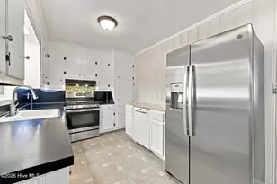 27 Croatan Ave, Bath, NC 27808 - Photo 17