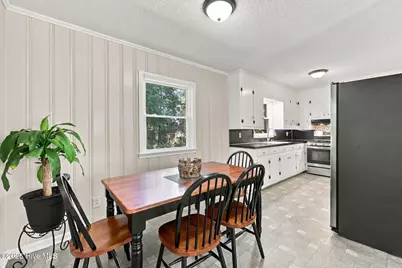 27 Croatan Avenue, Bath, NC 27808 - Photo 13