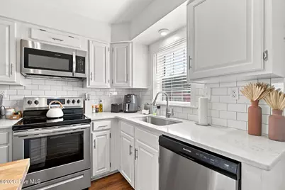 301 Harper Avenue #A & B, Carolina Beach, NC 28428 - Photo 25