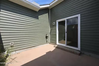 1811 Fox Den Way #6, Greenville, NC 27858 - Photo 5
