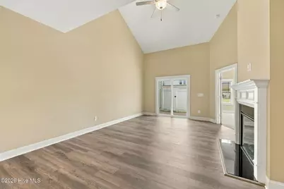 1811 Fox Den Way #6, Greenville, NC 27858 - Photo 15