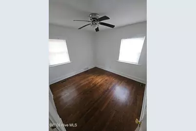 301 S Oak Street, Greenville, NC 27858 - Photo 13
