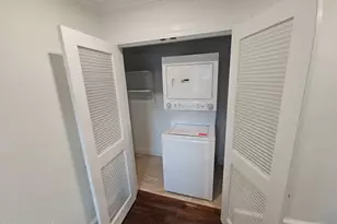 301 S Oak St, Greenville, NC 27858 - Photo 9