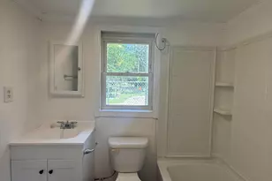 111 Phillips St, La Grange, NC 28551 - Photo 7