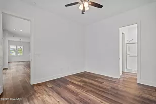 316 E Rolling Meadows Rd, Hampstead, NC 28443 - Photo 5