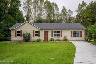 303 Sedgefield Ct, Jacksonville, NC 28540 - Photo 1