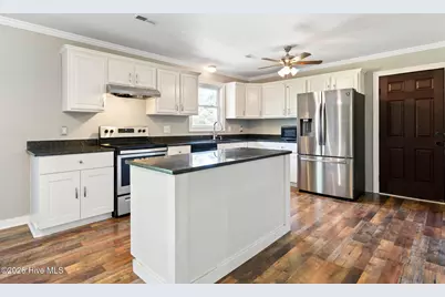 1505 Phillips Avenue, New Bern, NC 28562 - Photo 19