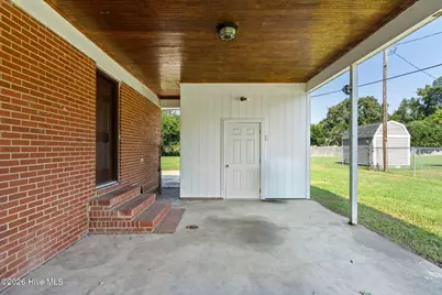 1505 Phillips Avenue, New Bern, NC 28562 - Photo 5