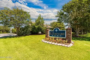 702 Courtyard E, Beaufort, NC 28516 - Photo 3