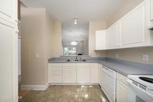 233 Racine Dr, Wilmington, NC 28403 - Photo 5