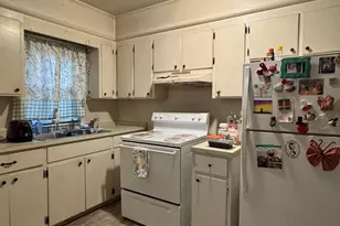 217 & 219 E Lewis St, Whiteville, NC 28472 - Photo 7