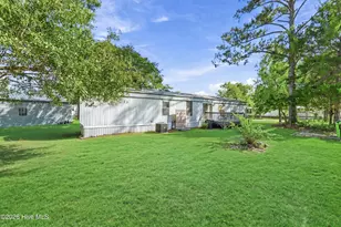 125 Seashore Dr, Swansboro, NC 28584 - Photo 21