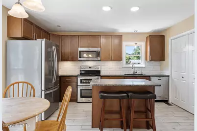 327 Green Meadows Drive, Wilmington, NC 28405 - Photo 15
