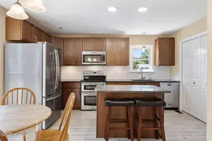 327 Green Meadows Dr, Wilmington, NC 28405 - Photo 15