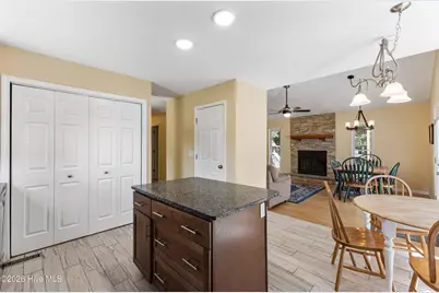 327 Green Meadows Drive, Wilmington, NC 28405 - Photo 17