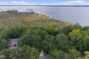 109 Riverview Dr, Washington, NC 27889 - Photo 11