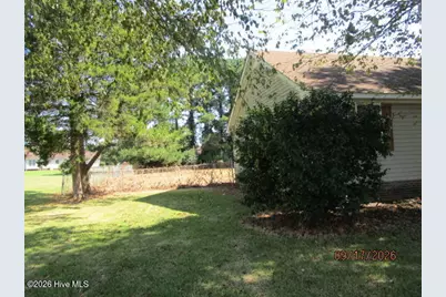 1108 Azalea Trail, Elizabeth City, NC 27909 - Photo 11