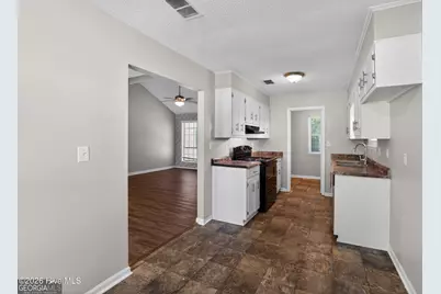 3016 Mistletoe Avenue, Hephzibah, GA 30815 - Photo 11