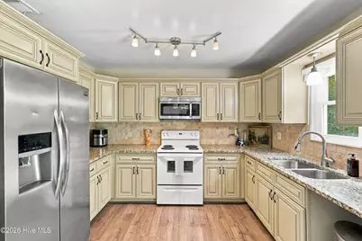 1113 Murrill Hill Road, Jacksonville, NC 28540 - Photo 3