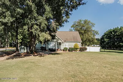 8554 Forest Cove Road, Elm City, NC 27822 - Photo 13