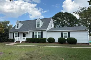 300 Westfield Dr, Dunn, NC 28334 - Photo 1