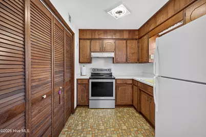 4821 W Lord Byron Road, Wilmington, NC 28405 - Photo 13