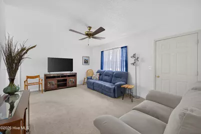 4821 W Lord Byron Road, Wilmington, NC 28405 - Photo 5
