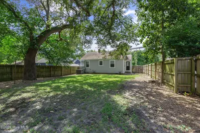 2017 Burnett Boulevard, Wilmington, NC 28401 - Photo 27