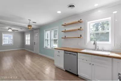 2017 Burnett Boulevard, Wilmington, NC 28401 - Photo 15
