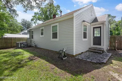 2017 Burnett Boulevard, Wilmington, NC 28401 - Photo 29