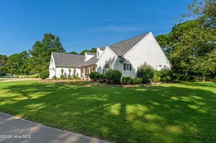 102 Fairway Dr W, Morehead City, NC 28557 - Photo 3
