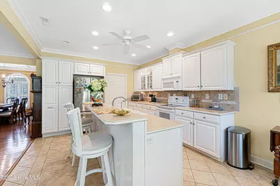 102 Fairway Drive W, Morehead City, NC 28557 - Photo 17