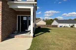 2100 Remington Ct, Greenville, NC 27834 - Photo 5