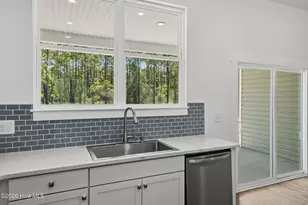 646 E Boiling Spring Rd, Southport, NC 28461 - Photo 13