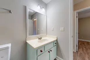 105 Spring Dr, Jacksonville, NC 28540 - Photo 25