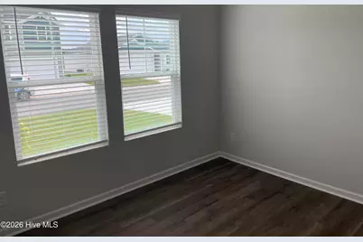 102 Maymont Street NW, Supply, NC 28462 - Photo 5