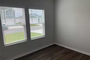 102 Maymont St NW, Supply, NC 28462 - Photo 5