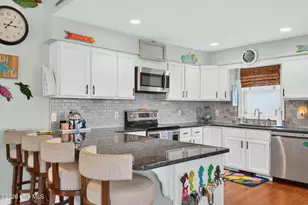 190 E 2nd St, Ocean Isle Beach, NC 28469 - Photo 9