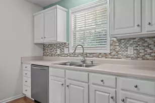305 Appaloosa Ct, Swansboro, NC 28584 - Photo 5