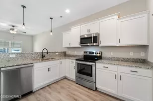 18 Catalina Cir, Swansboro, NC 28584 - Photo 11