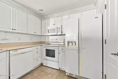301 Sweetwater Cove, Newport, NC 28570 - Photo 9