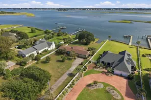 563 Neptune Dr, Cape Carteret, NC 28584 - Photo 47