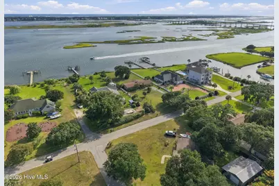 563 Neptune Drive, Cape Carteret, NC 28584 - Photo 53
