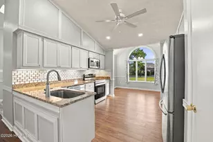 6207 Gondolier Dr, New Bern, NC 28560 - Photo 5