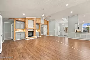 6207 Gondolier Dr, New Bern, NC 28560 - Photo 9
