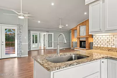 6207 Gondolier Drive, New Bern, NC 28560 - Photo 15