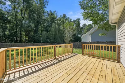 112 Orkney Drive, Jacksonville, NC 28540 - Photo 3