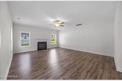 499 Pebble Shore Drive, Sneads Ferry, NC 28460 - Photo 15