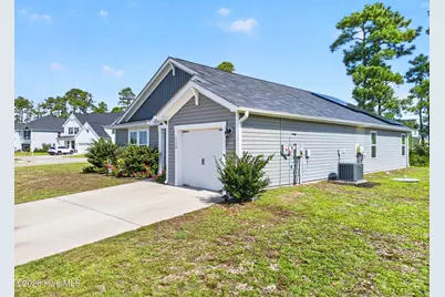 1730 E Coronado Avenue SE, Bolivia, NC 28422 - Photo 3